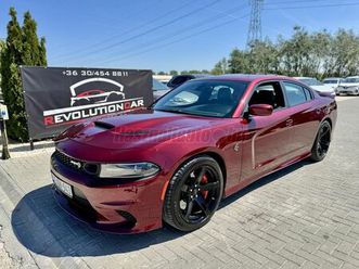 dodge charger 6.2 srt hellcat! európai kivitel! vezetett szervizkönyvvel!