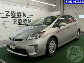 used 2014 toyota prius plug-in base