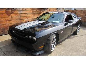2013 dodge challenger srt8 super bee a vendre