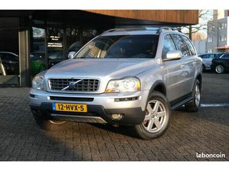 volvo xc90 momentum 3.2 240ch awd - 7 places - sièges chauffants - toit ouvrant - navi/carplay - ordinateur de bord