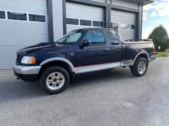 v8 5,4l triton lariat 4x4