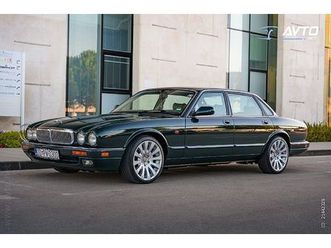 jaguar xj x300