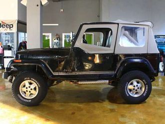 yj 4.2 laredo autocarro