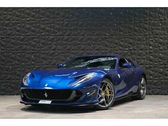 ferrari 812 superfast - lift - carbon - shields -display
