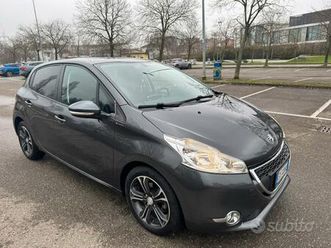 peugeot 208 1.4 vti 95cv gpl allestimento allure