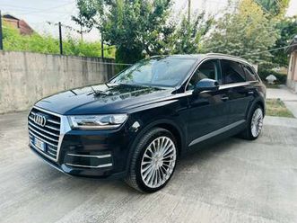 3.0 tdi ultra business plus quattro 7p.ti tiptroni