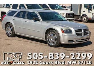 used 2005 dodge magnum se