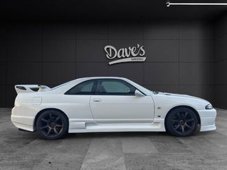 skyline gt-r33 v-spec