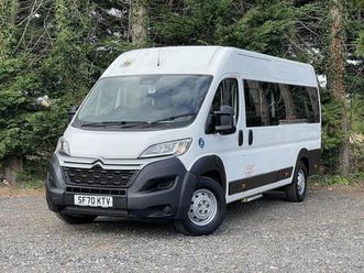40 l4h2 bluehdi 17 seat lightweight non d1 minibus with ramp and sensors e6
