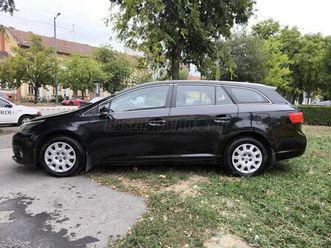 toyota avensis wagon 2.0 d-4d premium bőr belső. navigáció.kétzónás klíma. tolatókamera. gyári vonóhorog. ülésfűtés. t