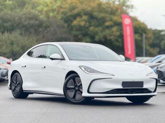 75kwh standard range saloon auto 5dr