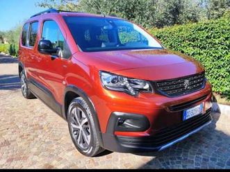 1.5 bluehdi gt line s&s 130cv eat8