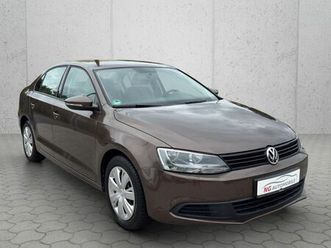 volkswagen jetta vi 1.2 tsi trendline *s-heft*shz*2x pdc*