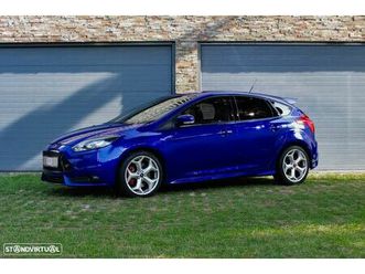 ford focus 2.0i st