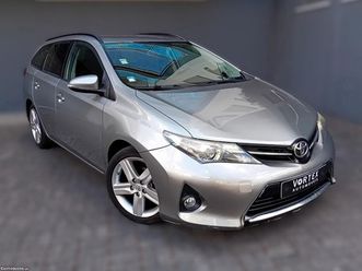 toyota auris 1.4 d-4d c.+p.sport+navi março/15