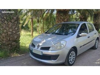 a saisir renault clio iii 5 portes 1.2 i 16v 75 cv ct ok clim 155 000kms