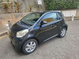 toyota iq 68 cv 4 places taille d une smart