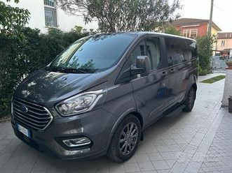 ford tuorneo custom