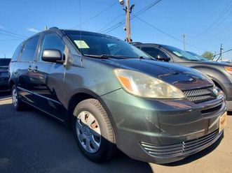 used 2004 toyota sienna le