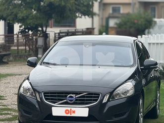 volvo s60 / 2.0 120kw/ registrovan 11 mjesec/ 2 seta guma
