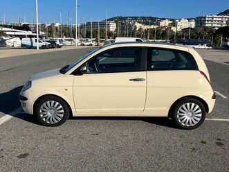 lancia ypsilon 1.2 8v oro