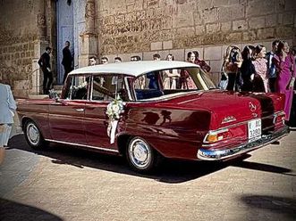 precioso mercedes w110 restaurado .