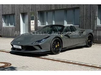 ferrari f8 spider carbon, carplay, lift, kamera