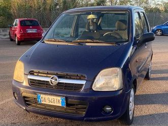 auto opel agila