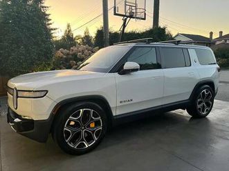 2023 rivian r1s launch edition