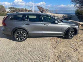 volvo v60 cross country b4 awd aut.