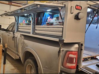 truck work canopy, custom, slip in c/w air & power **great deal*