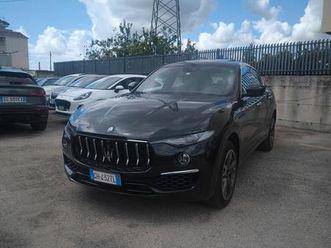 maserati levante mhev 330 cv awd gt full blacktett