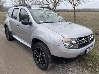 dacia duster 1.6 cool új korától magyar.alufelni.friss műszaki vizsga. nagy képernyős navigáció.bőr.ma