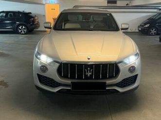 maserati levante diesel 3.0 d_memory_keyless_champagne