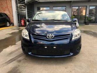 ② toyota auris 1,33 essence annee 2011 — toyota — 2ememain