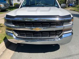 2017 chevy silverado, 4 x 4, pick up truck single cab