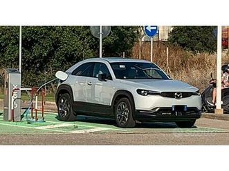 mazda mx30 exclusive