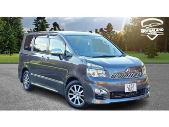 toyota voxy 2.0l petrol auto 8 seats 5 dr