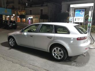 alfa romeo 159 sportwagon anno 2009. km 221.000