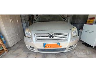 toyota avensis 1.8 benzina