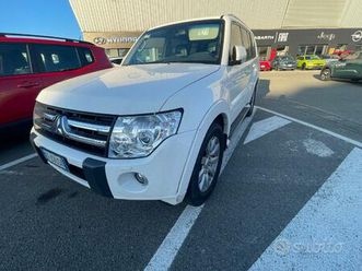 mitsubishi pajero 5p instyle 200 cv - 7 posti