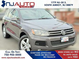 used 2012 volkswagen touareg vr6 lux