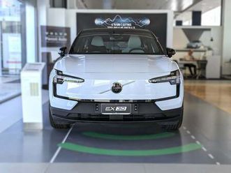 volvo ex30 twin motor performance ultra awd nuova a pescara