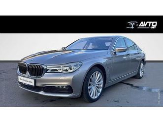 bmw serija 7: 740e iperformance