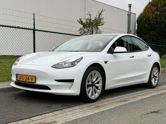 tesla model 3 - standard rwd plus 60 kwh enhanced autopilot 19 inch