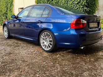 bmw 320si (2600exemplaires)