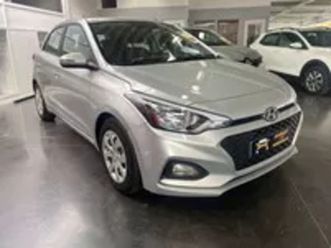 i20 1.2i air avec 1 an 1/2 de garantie