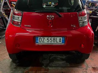 toyota iq € 11.000
