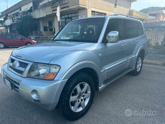 mitsubishi pajero 3.2 16v di-d 5p. aut. intense