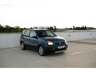 prodajem ford fusion